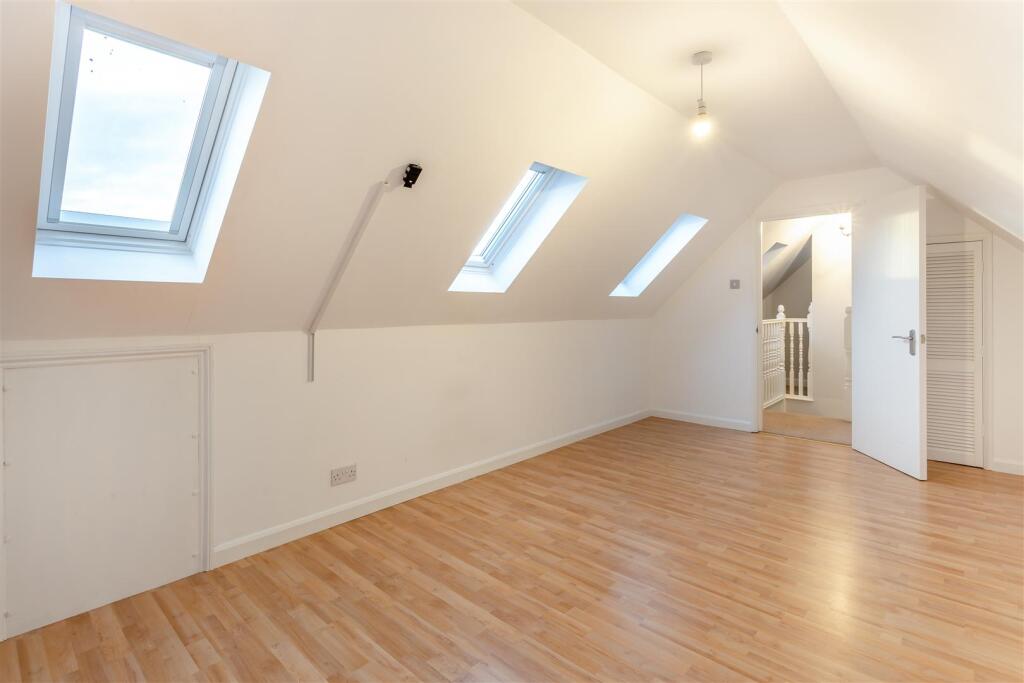 8673580-interior05.jpg