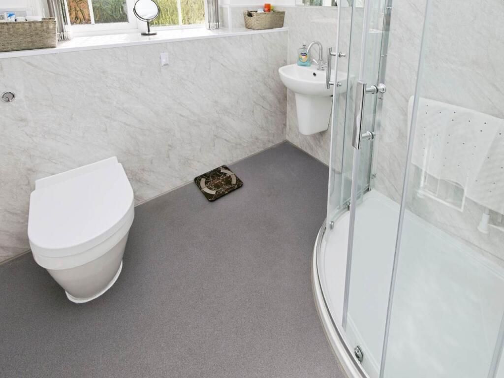 Family Shower Room