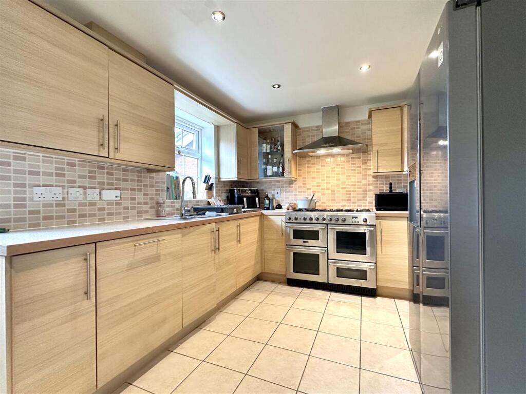 Kitchen 632