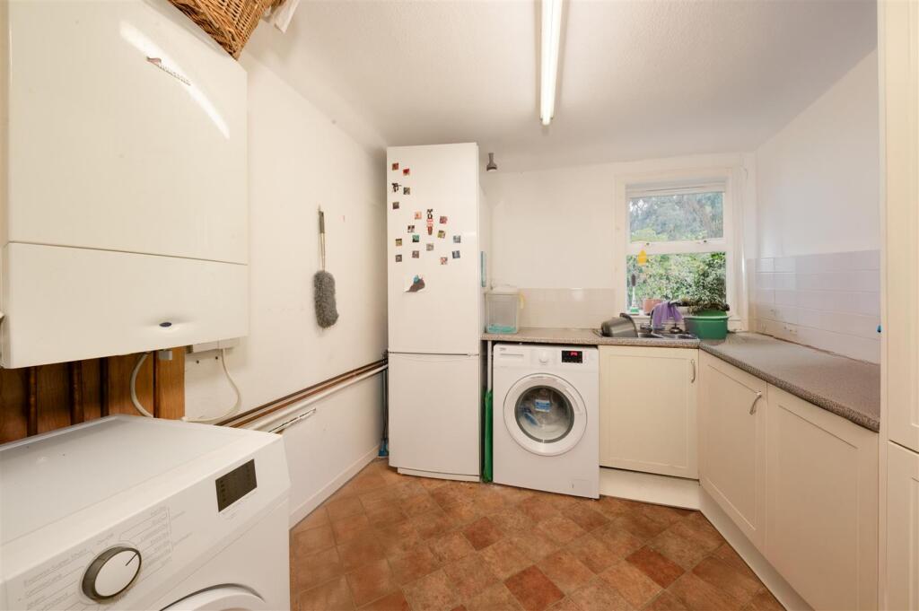 117 Strathern Road BF-7.JPG