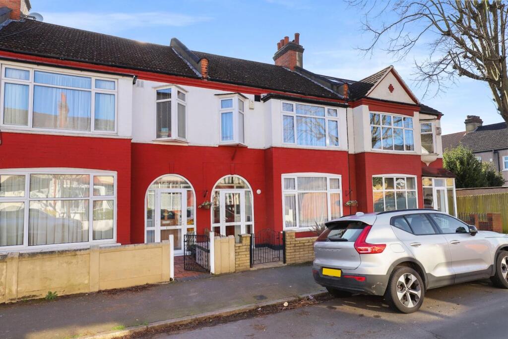 15-8fe7JHPropWpen - 47 Clevedon Road - 45 (1)-medi