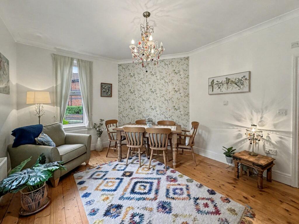 Lounge/Dinning
