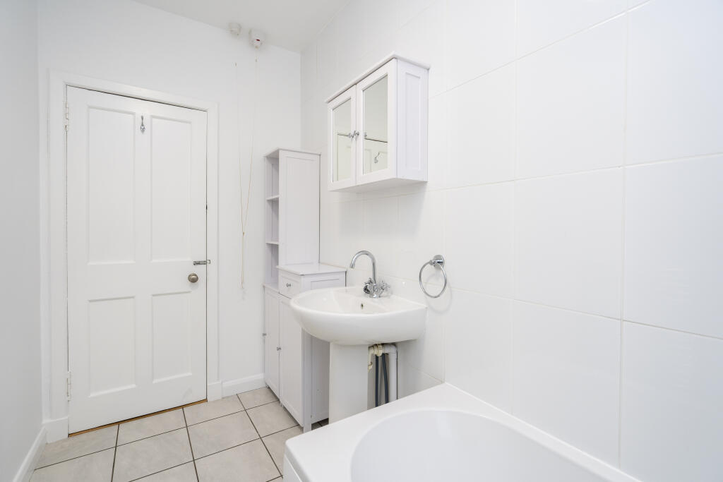 45 3L Scott, Street (11)