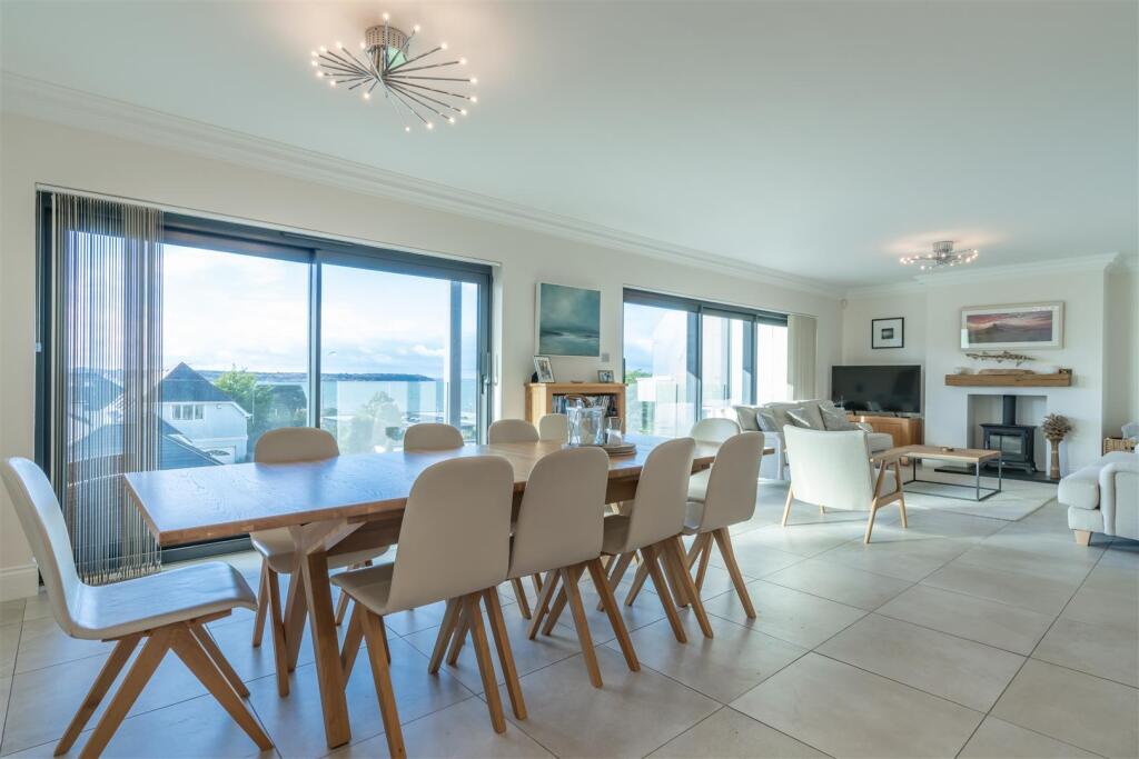 Dining/Living