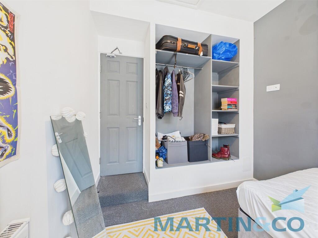 CAM01870G0-PR0167...