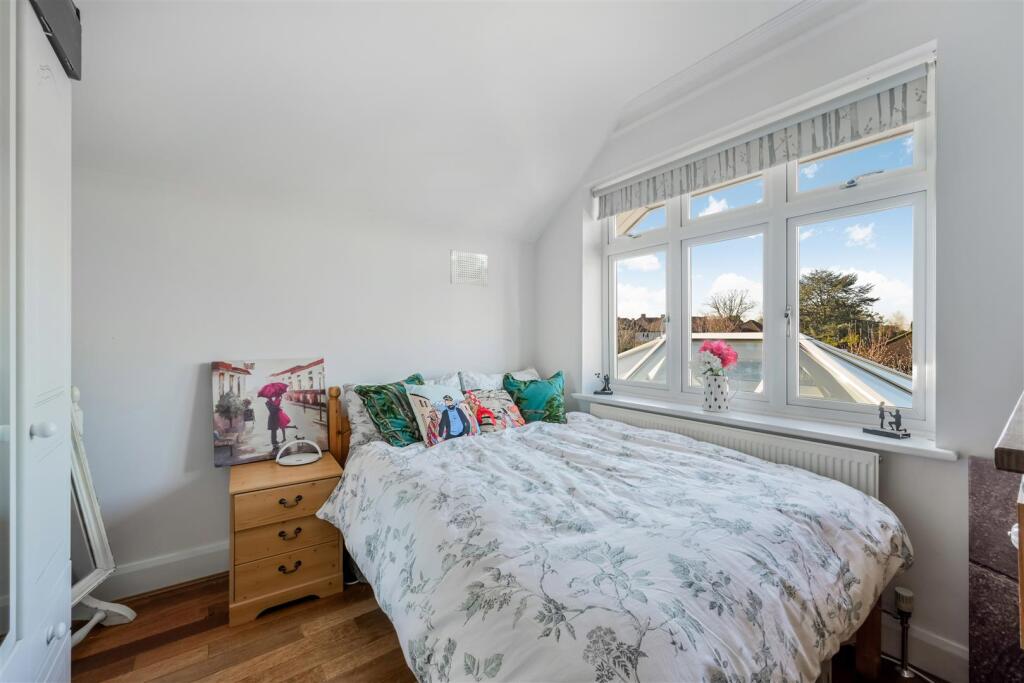 AMBERLEY GARDENS (20 FROM 34)-7.jpg