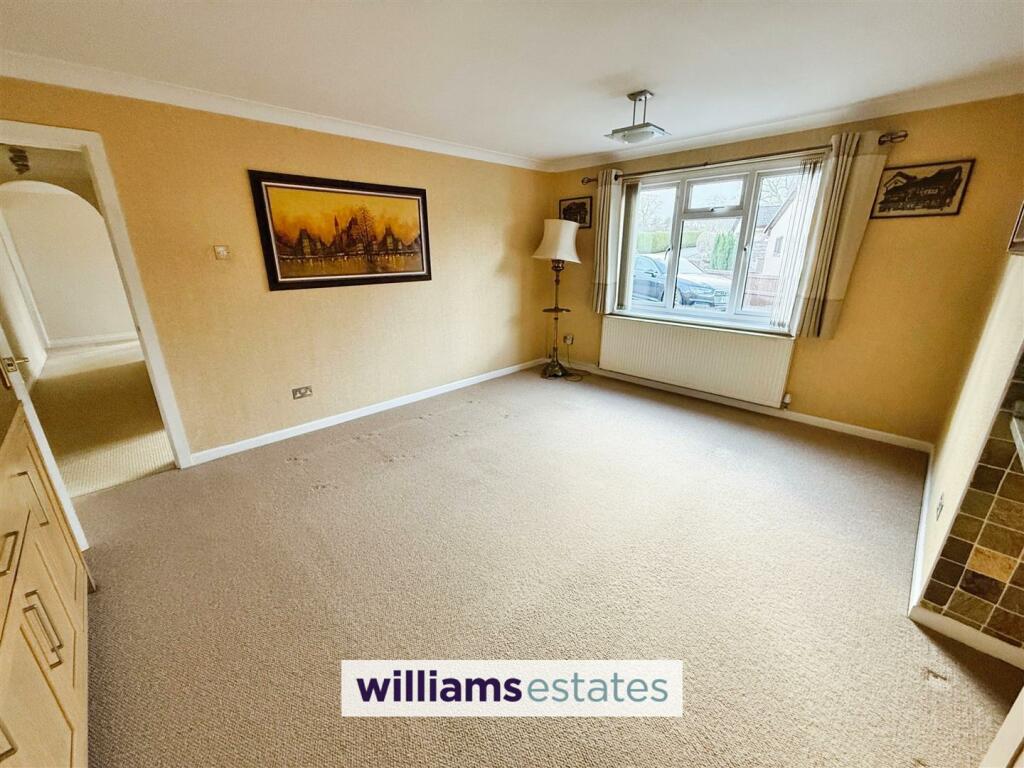 Dining/Sitting Room