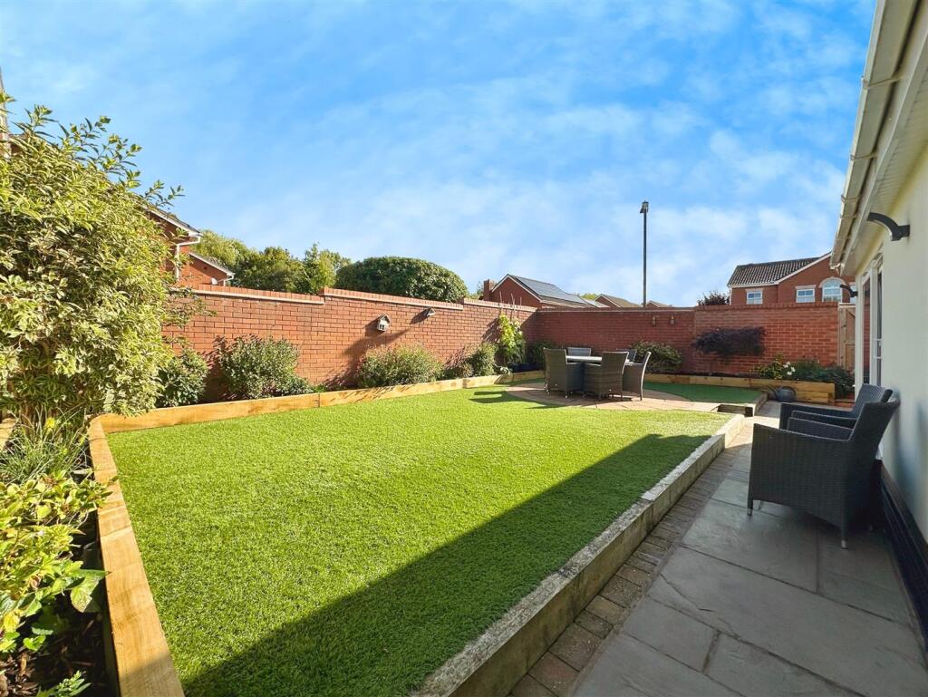 fe281218--4C5B-B328-277BA2202079-32245-00000B4879C