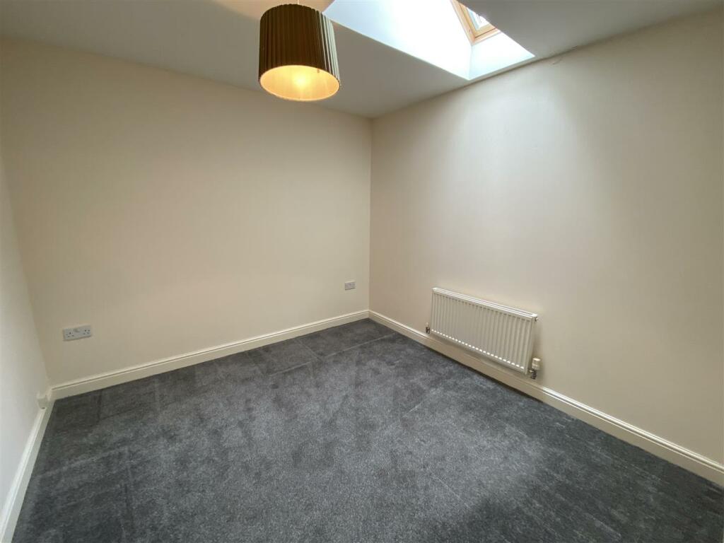 Bedroom 2.jpeg