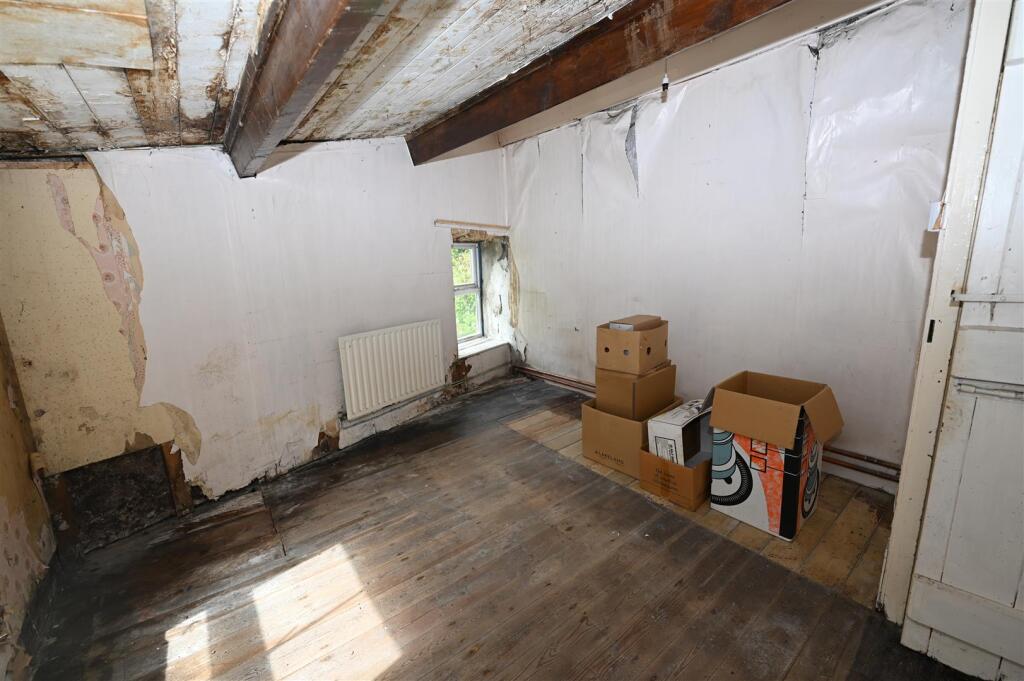 BEDROOM 3.
