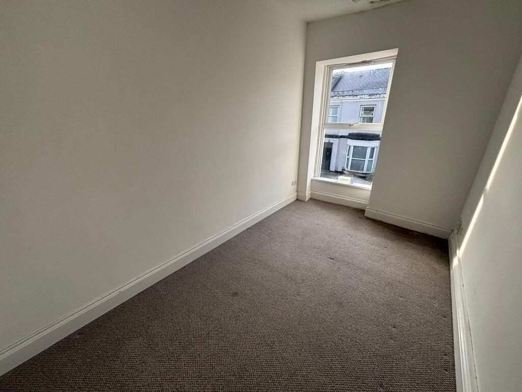 Flat 4 20 Hill Park Crescent