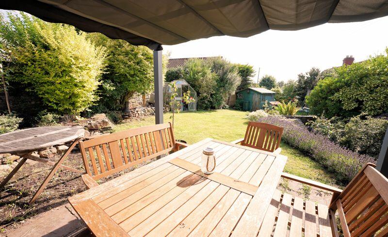 Lovely private garden