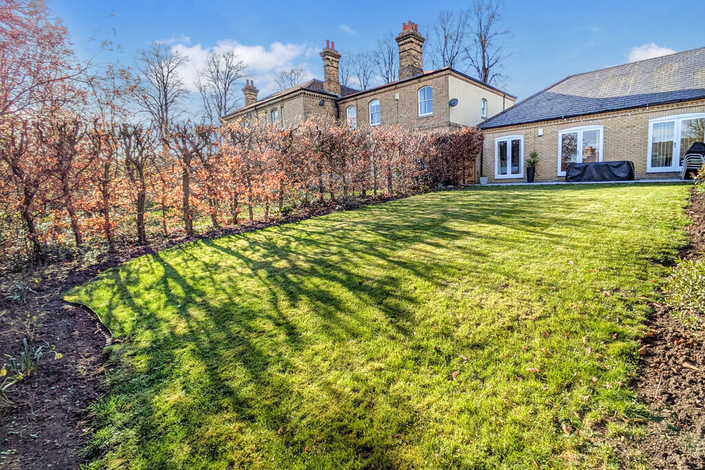 IMG_19848_13_larg...