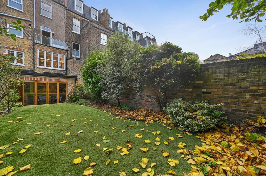 RCFB- aynhoe road- Garden 4 (1).jpg