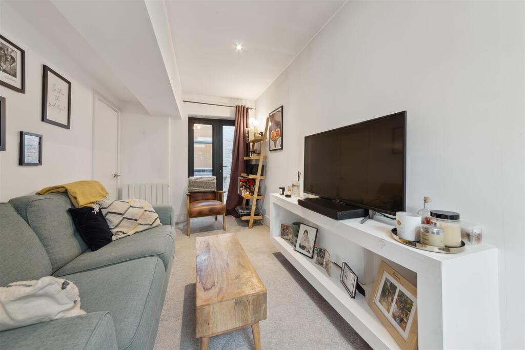 39a Himley Rd, SW17 9AR-4.jpg