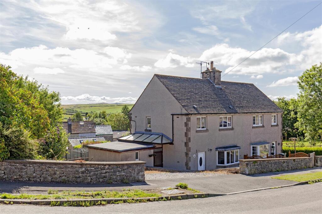 Front External-2.jpg