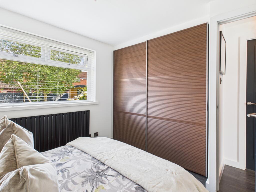 CAM03729G0-PR0062-STILL019