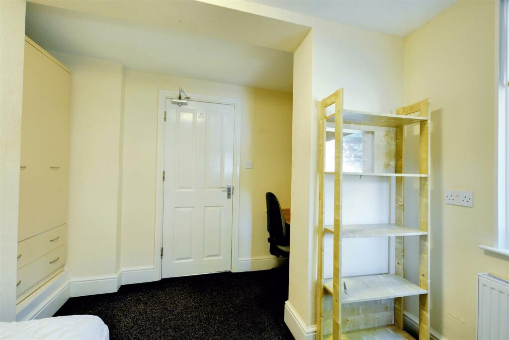 Bedroom 2_2.jpeg