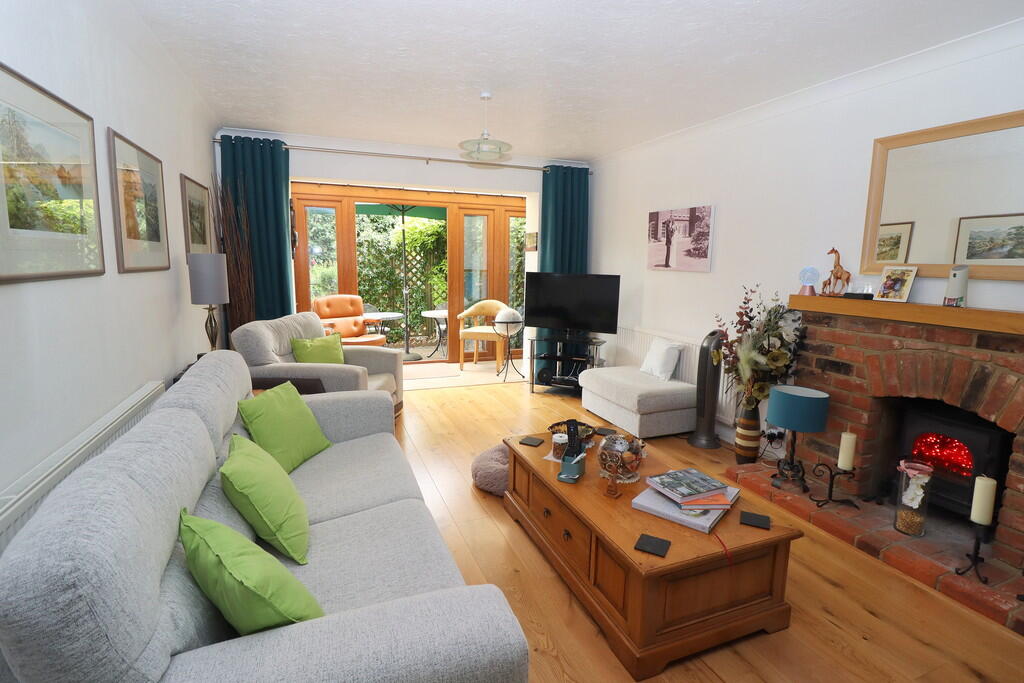 Sitting Room 25-0...