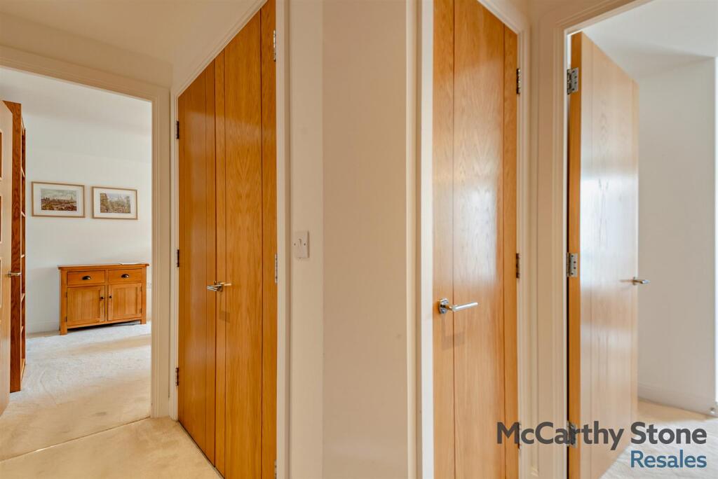 8645925-interior02-800.jpg