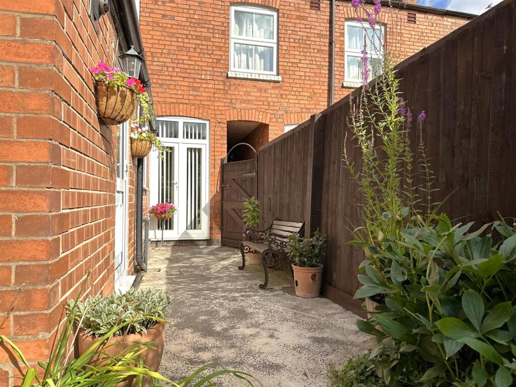 Rear Courtyard 197