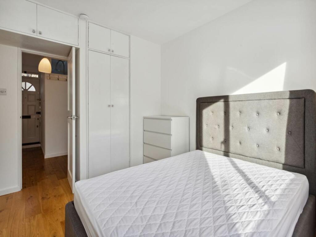 6 Gilbert House, Chu