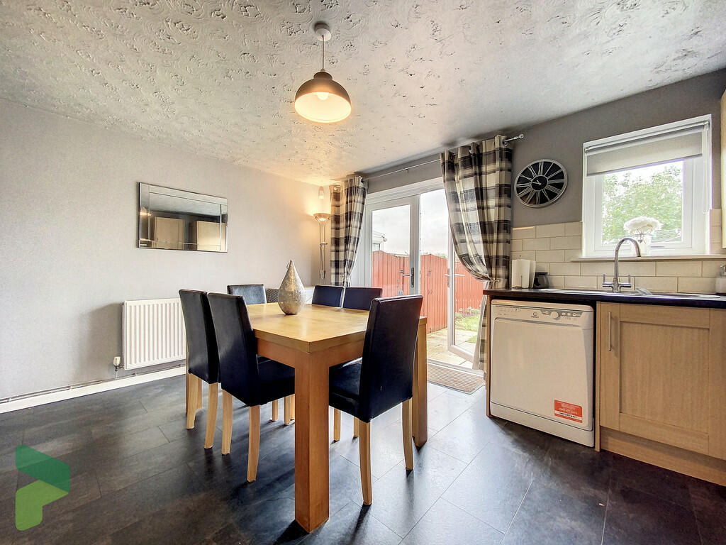 Dining kitchen