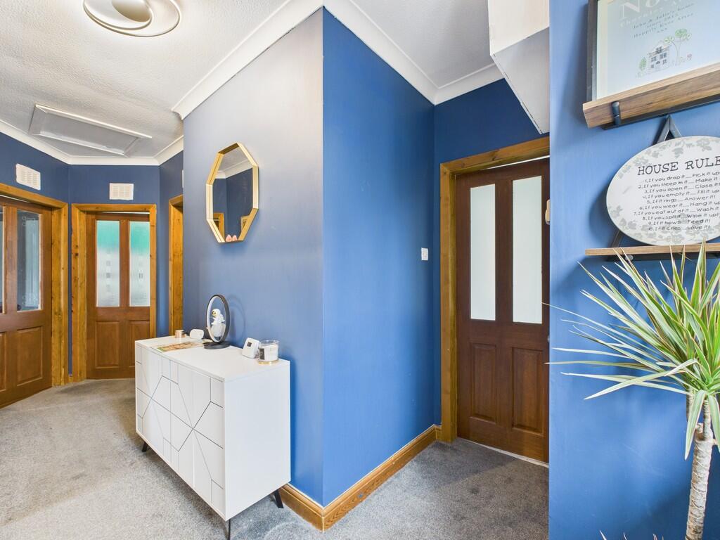 CAM05526G0-PR0027...