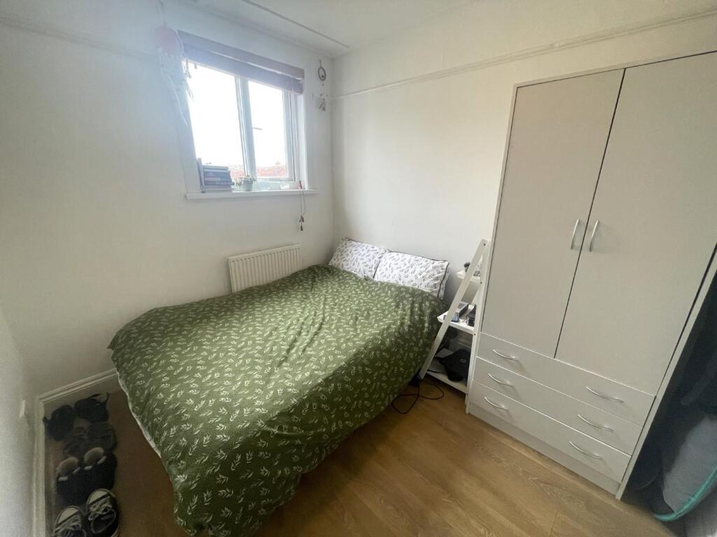 Bedroom 1.jpeg