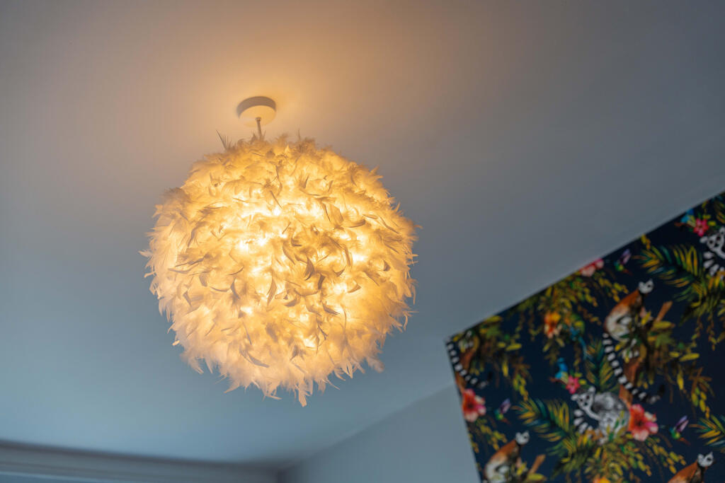 Wainbody Ave South 06493