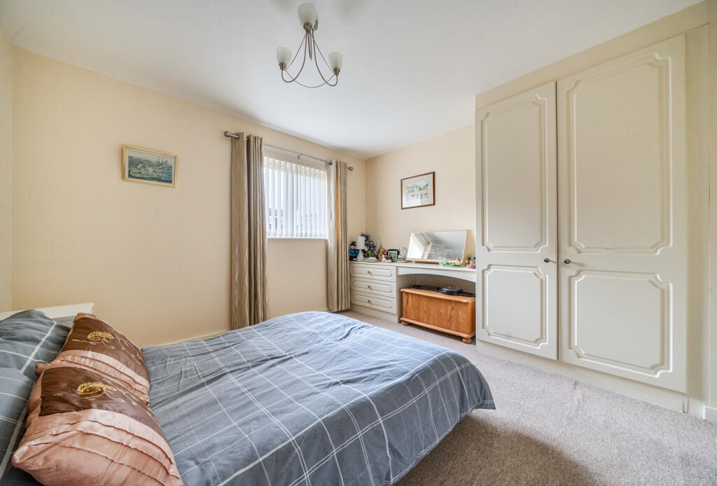 1369236-11-68f25d...