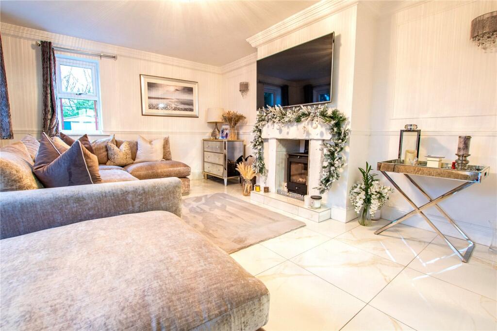 Sitting Room - 1