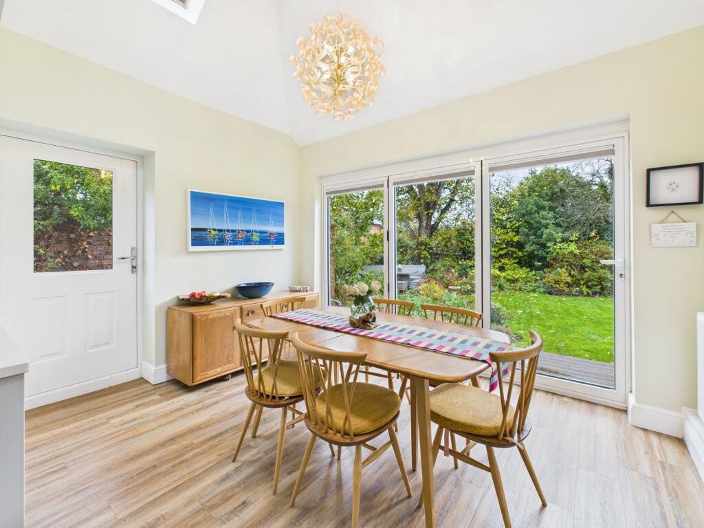 Kitchen/Dining Room