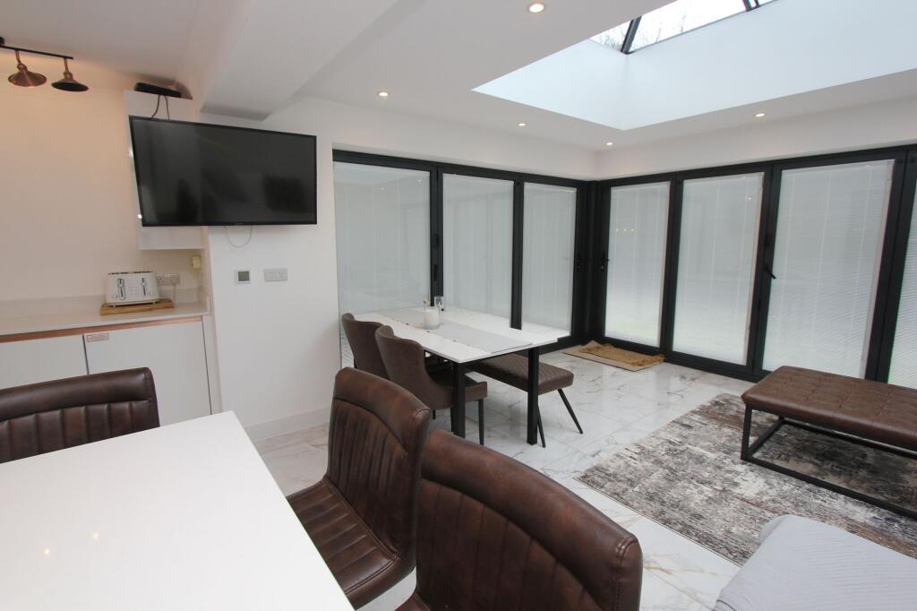 Social Living Area (open to the kitchen)