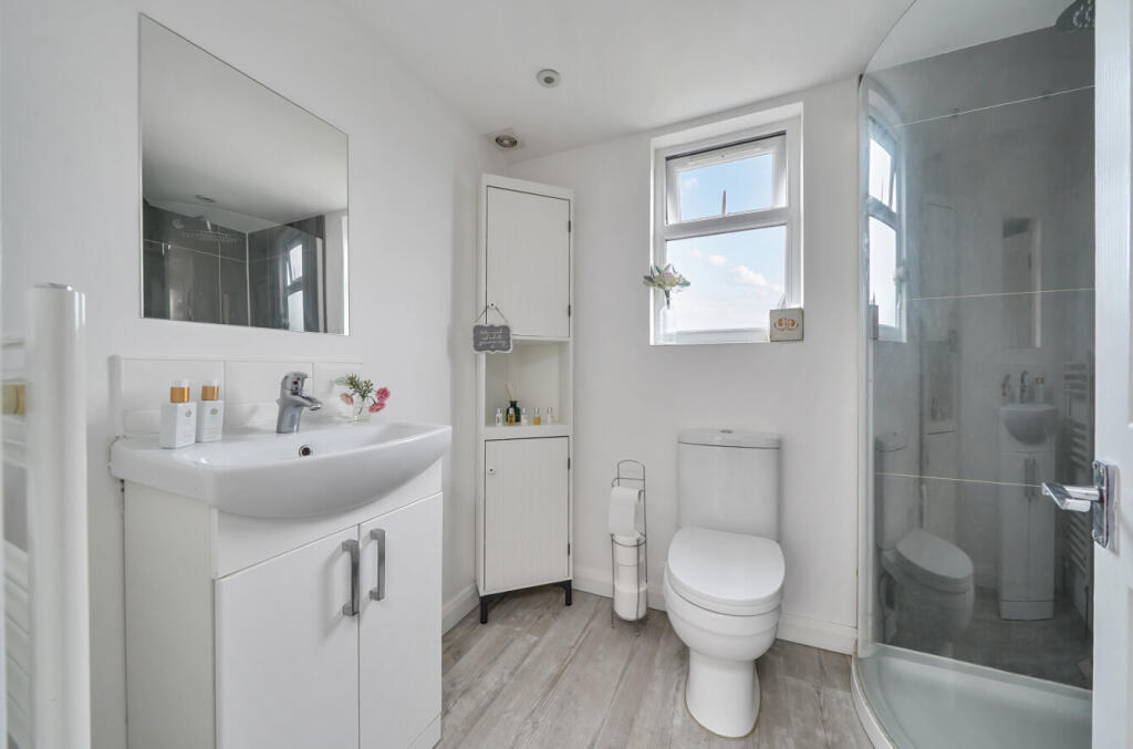 1335511-4-68950d4...