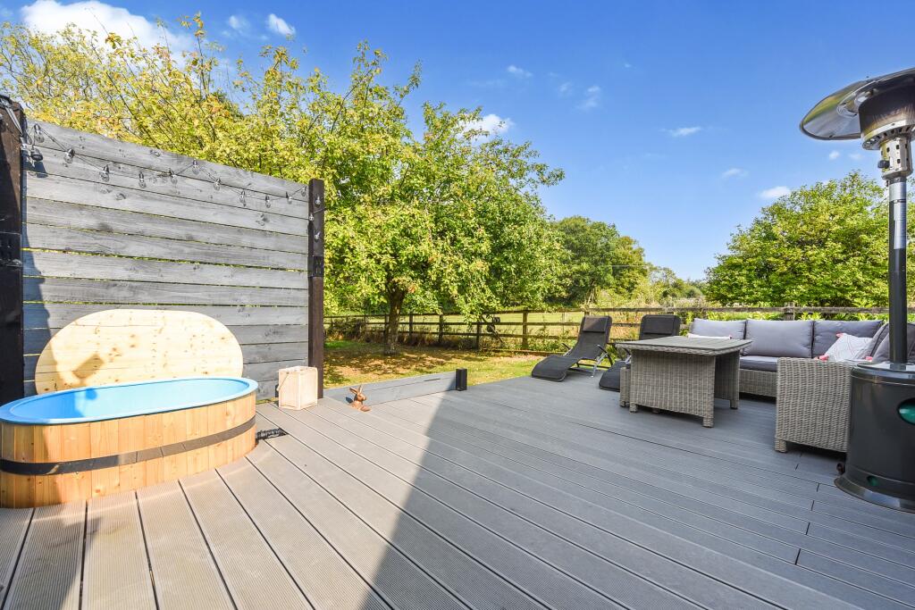 Rear Deck &amp; Plunge