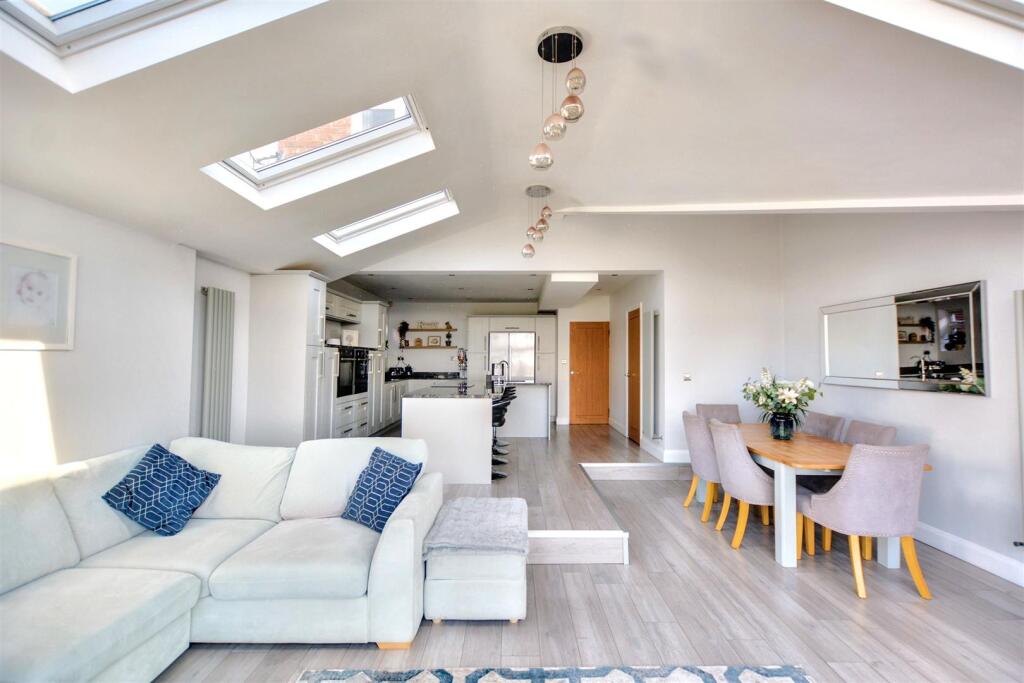 Kitchen Diner_10.jpeg