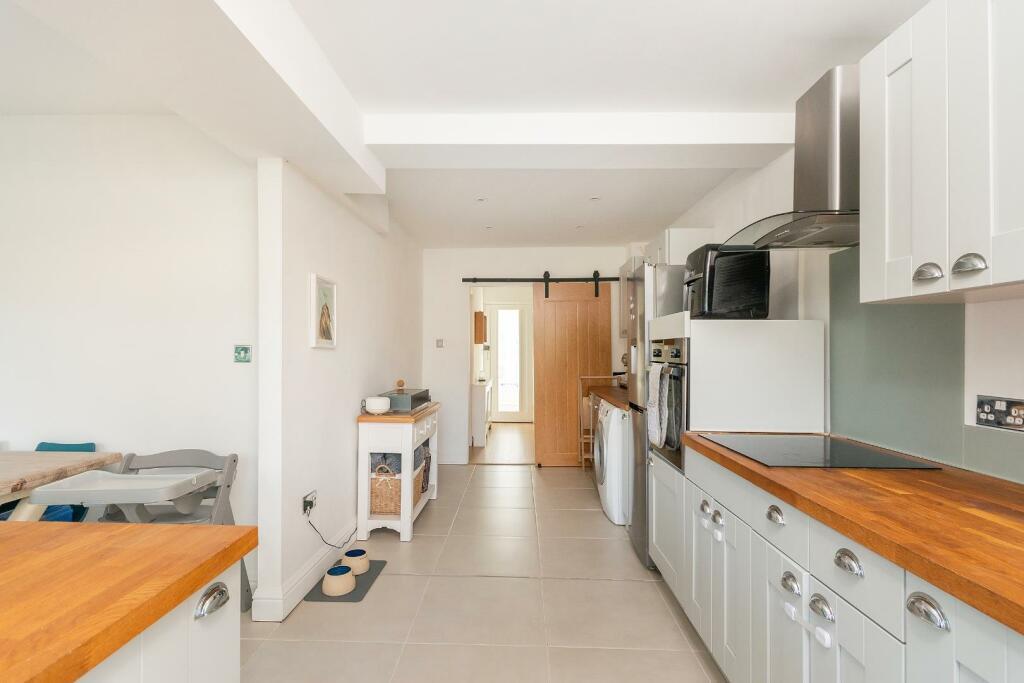 S7L6LBR - KitchenDiner C.jpg