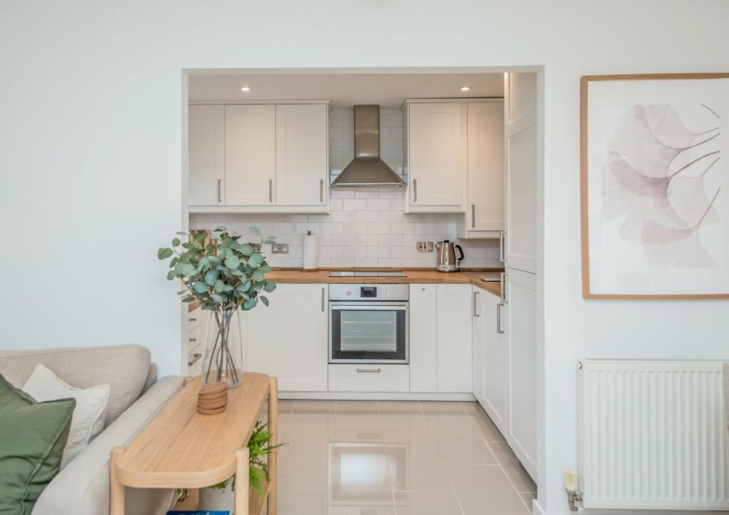 Lounge/Kitchen