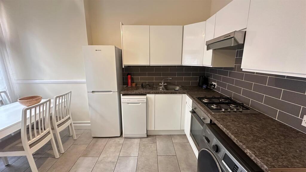 Kitchen - Eden Harper.jpg