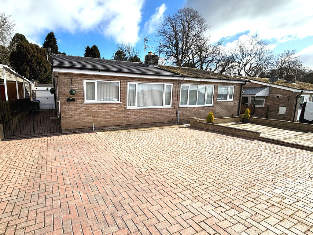 Block paved forec...