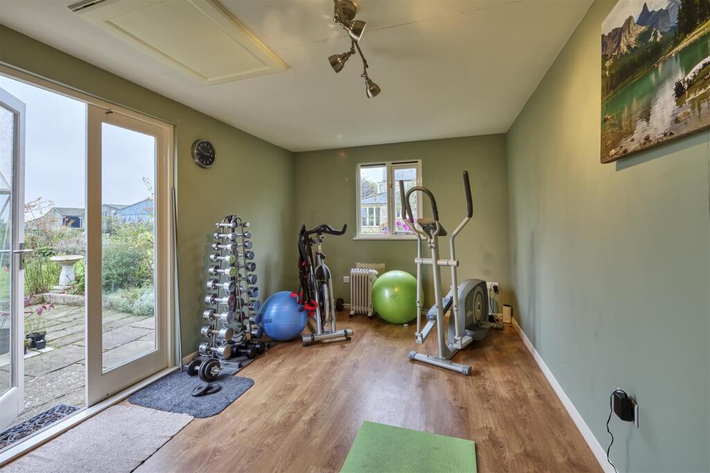 55 Glapthron Rd Upper Benefield-32.jpg