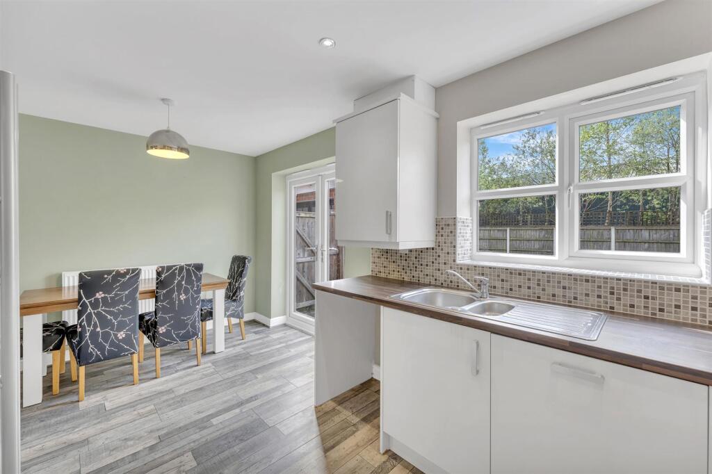 Kitchen Diner