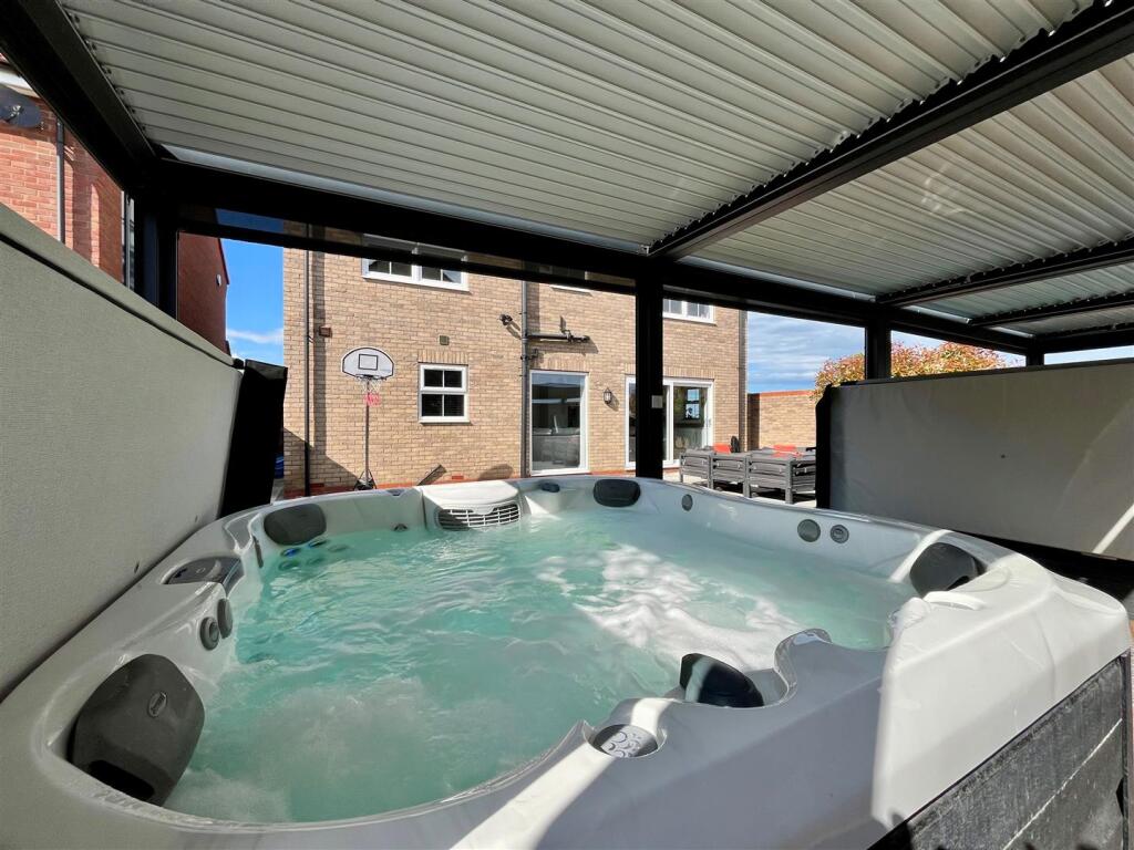 Jacuzzi - Image Three.jpg