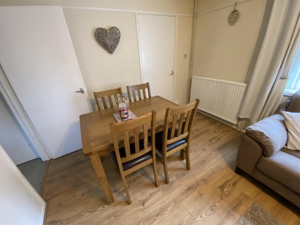 Lounge/Dining Room