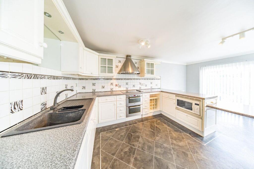 35 Longmeadow Road kitchen.jpg