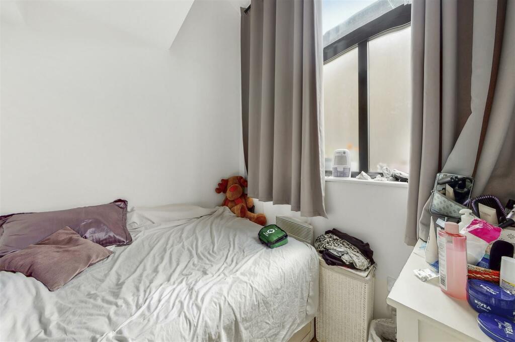 218A High Street - Puf9J2SpTyQ14dom8N7P.jpg