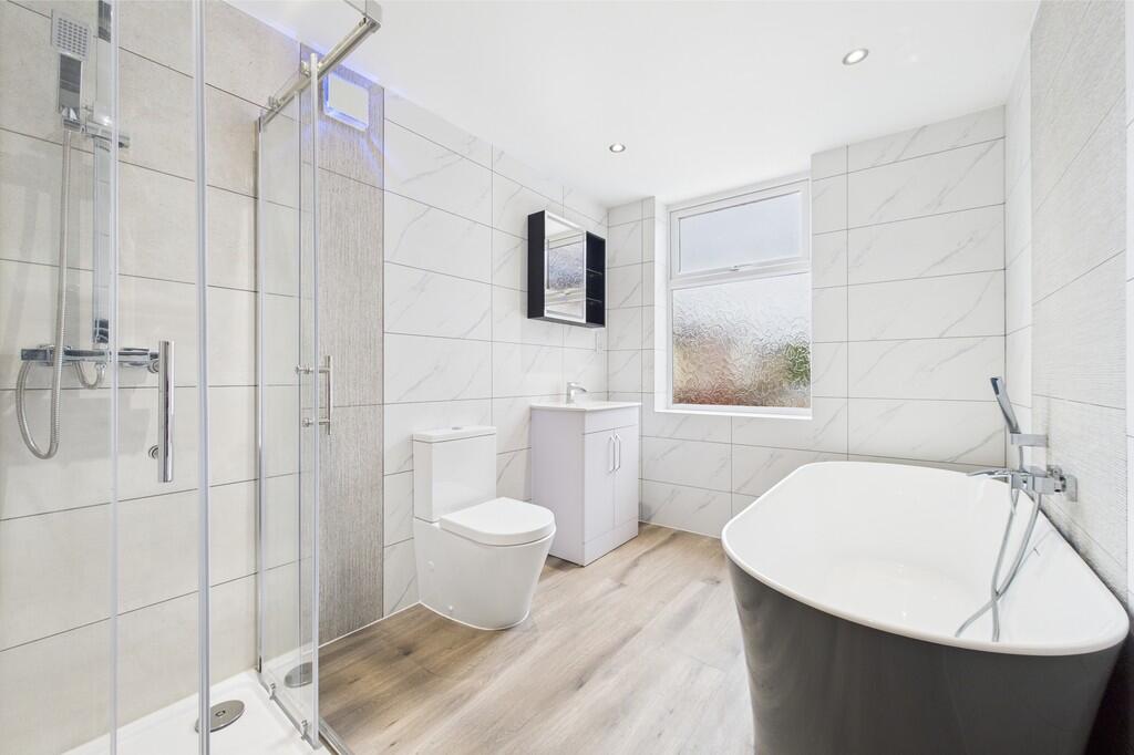 CAM01085G0-PR0569...