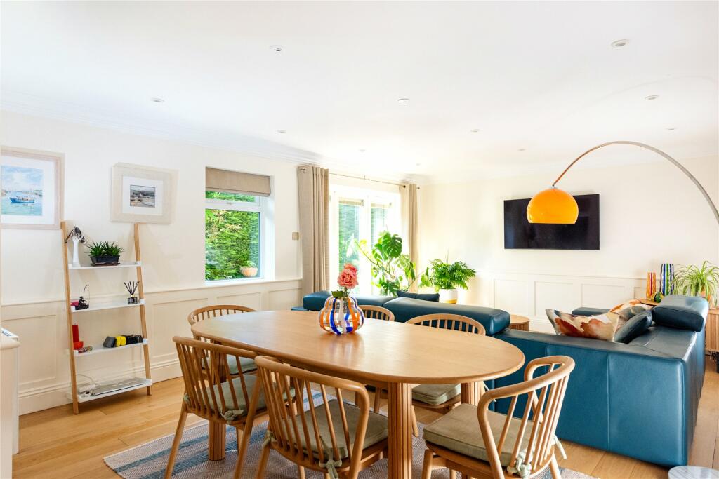 Dining/Family Room