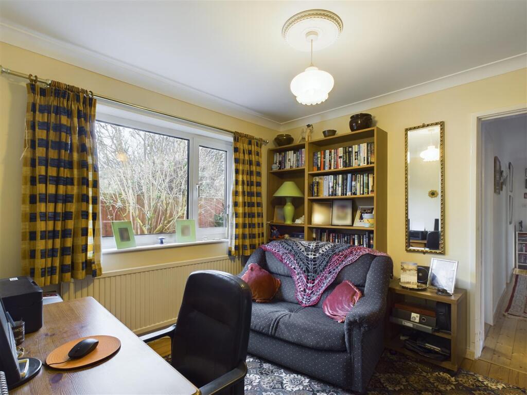 SNUG/ STUDY